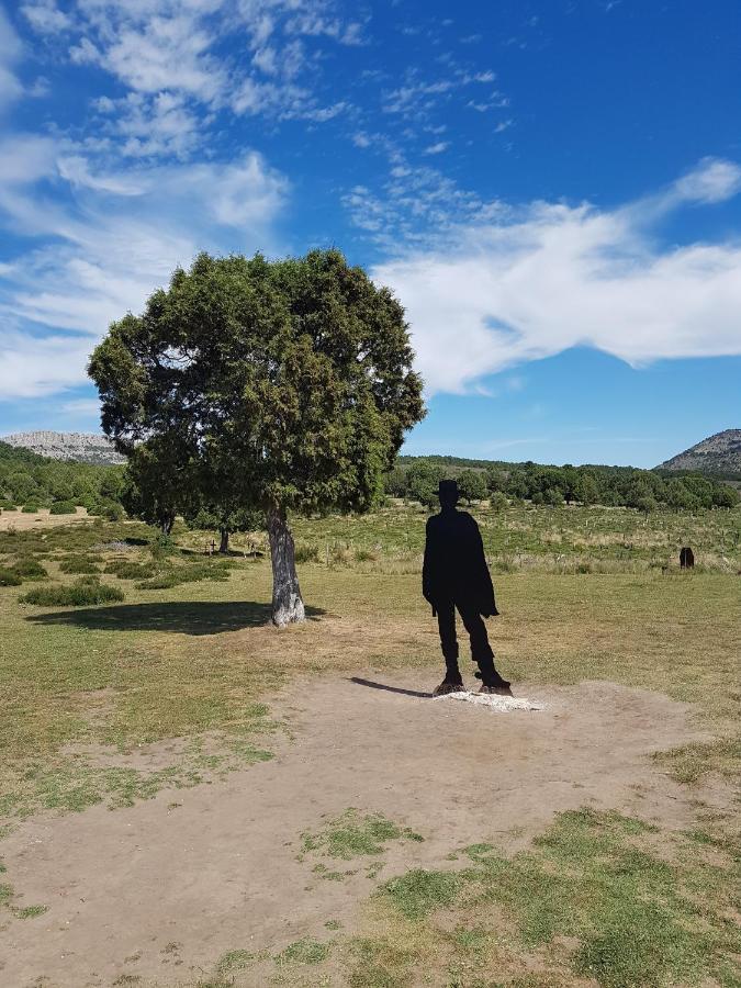 Cabana Ikizen Barbadillo del Pez Luaran gambar